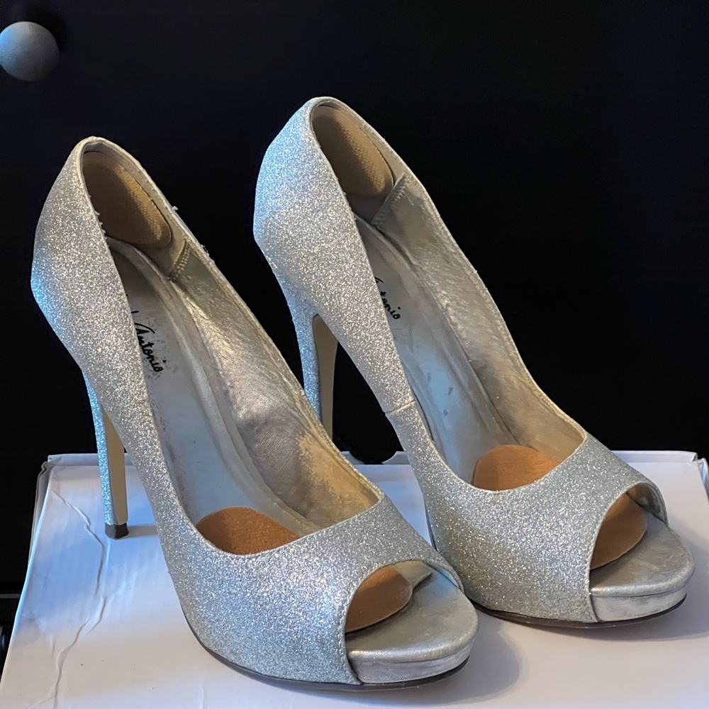 Sparkle heels